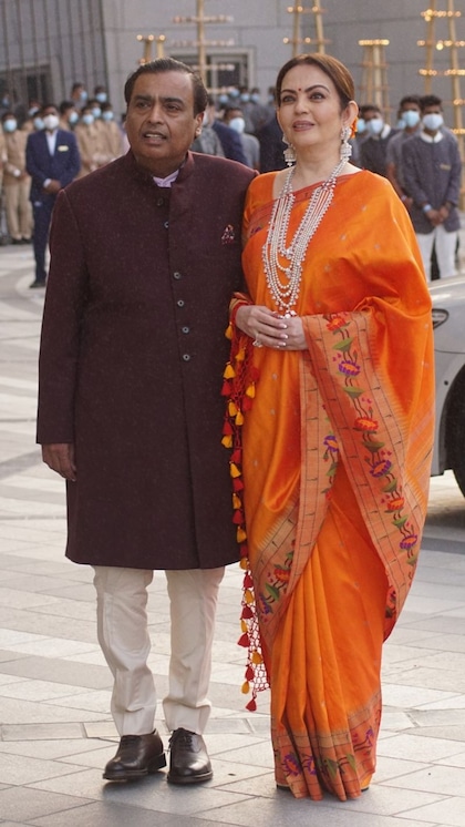 टाटा,अंबानी नहीं ये उद्योगपति है सबसे बड़ा दानवीर, डोनेट किए करोड़ों