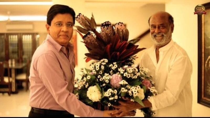 Jailer success Kalanithi Maran met Superstar rajinikanth and handed over a cheque mma