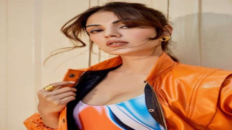 bollywood news rhea chakraborty dating businessman nikhil kamath know the truth kxa 