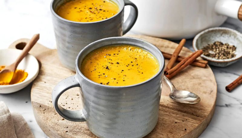 Benefits of Golden Turmeric Milk azn 