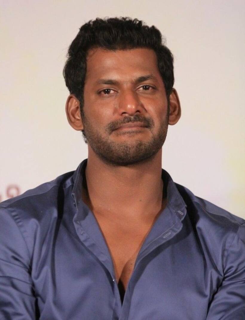 నన్ను బెదిరించేవాళ్లు.. అందుకే నిర్మాతను అయ్యాను.. హీరో విశాల్ సంచలన వ్యాఖ్యలు.. 