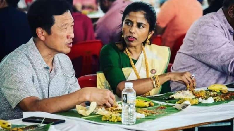 Onam sadhya Party in Singapore! Minister Ong Yee Kung enjoyed and ate dee