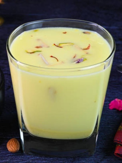 బాదం పాలు