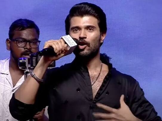as said hero vijay devarakonda distributes one lack each to 100 fans ksr 