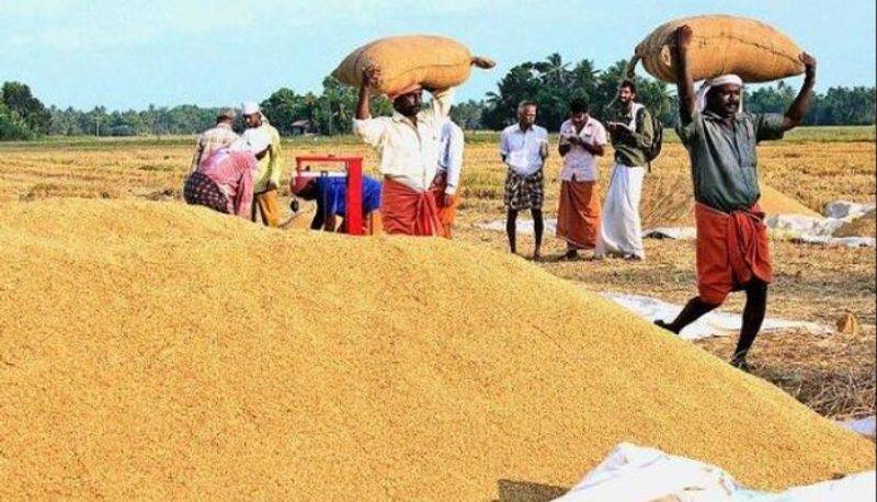 Anbumani said that more than 15000 bags of paddy are lying in the Gingee regulation sales hall KAK