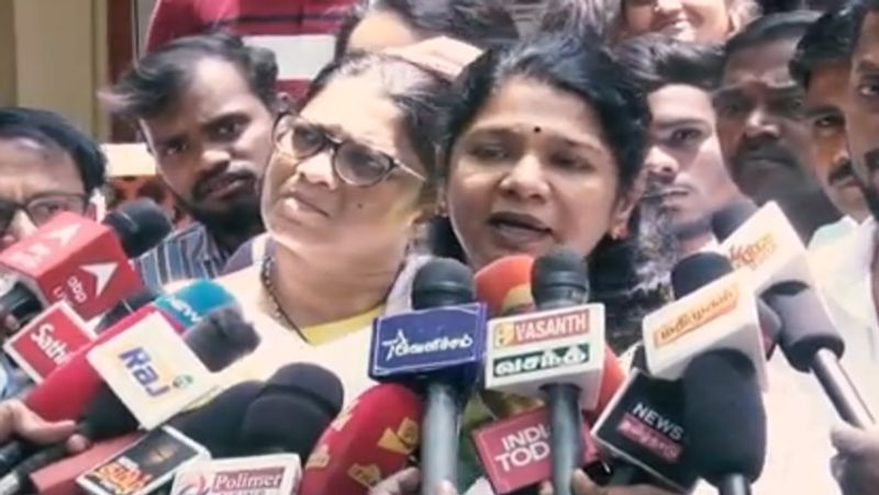 school and college students should visit keeladi says mp kanimozhi vel