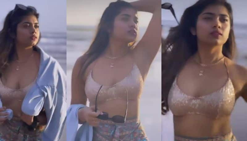 Actress Rithu Chowdhary  Stunning in beach Wear NSK