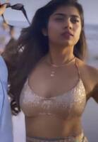 బీచ్ లో అందాల రచ్చలేపుతున్న రీతూ చౌదరి.. ఎద అందాలతో మైండ్ బ్లాక్ చేస్తున్న ‘జబర్దస్త్’ బ్యూటీ..