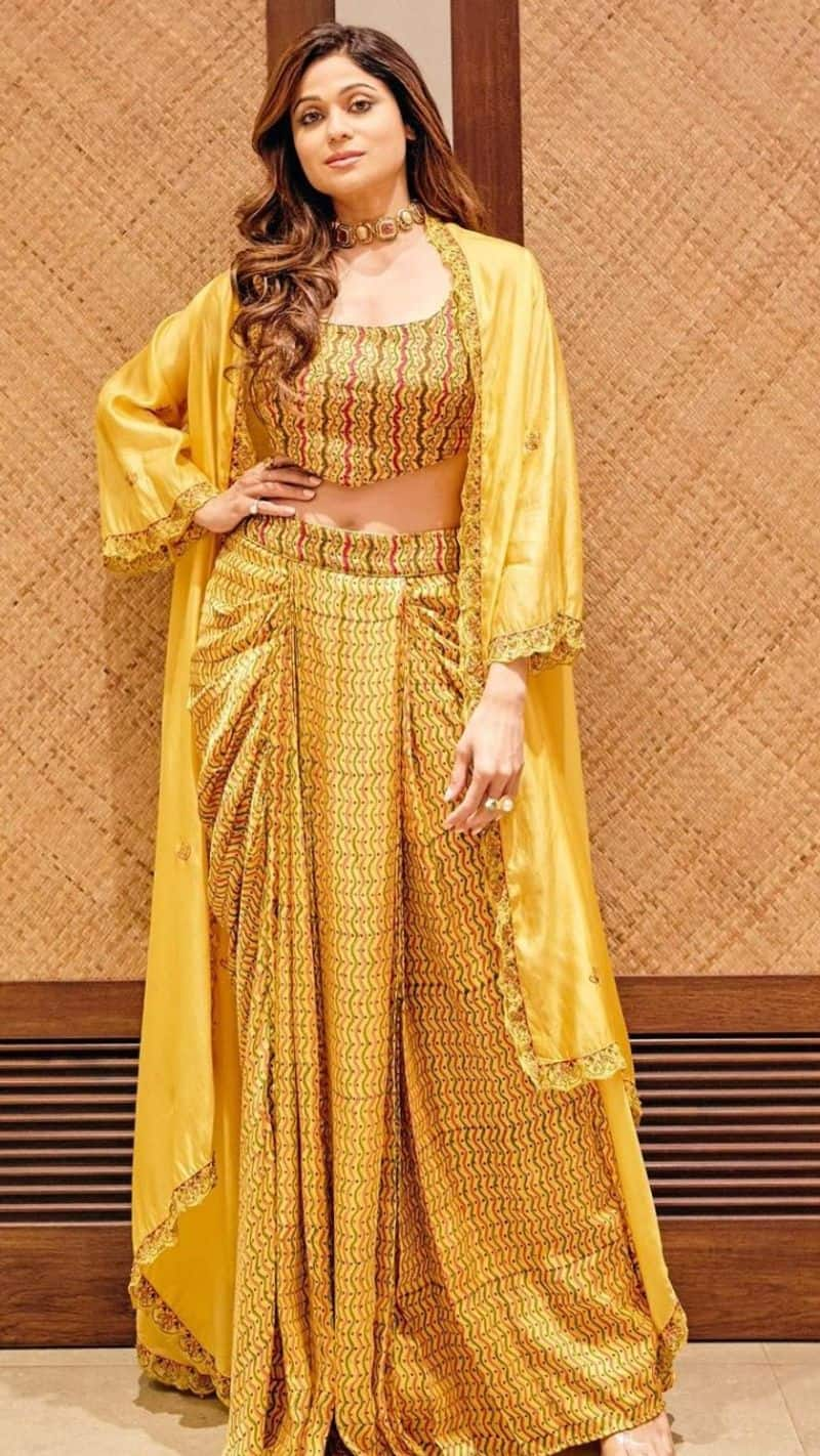 festival outfit ideas 2023 wear shamita shetty stylish ethnic collection with charm kxa 