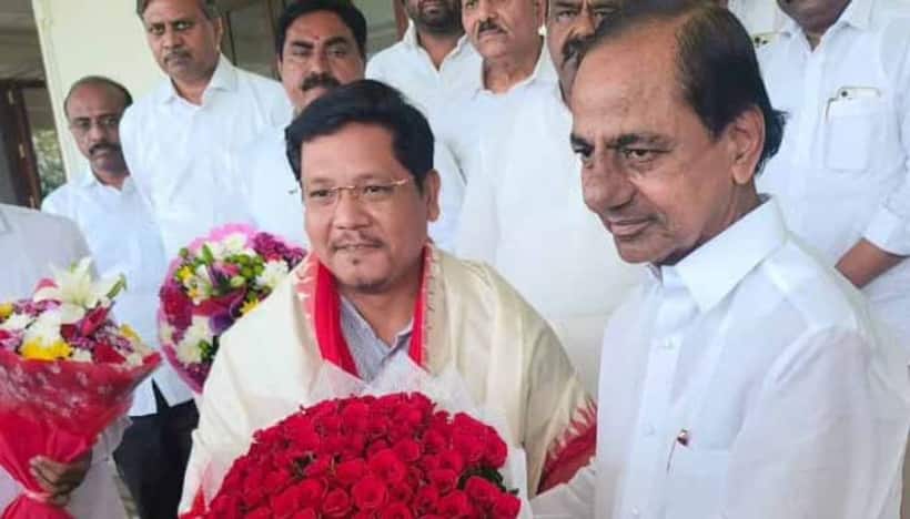 కేసీఆర్‌తో మేఘాలయ సీఎం కాన్రాడ్ సంగ్మా భేటీ: పలు అంశాలపై  చర్చ