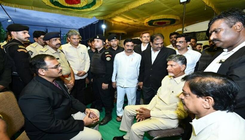 నంద్యాలలో చంద్రబాబు నాయుడు అరెస్ట్ .. విజయవాడకు తరలింపు...(వీడియో)