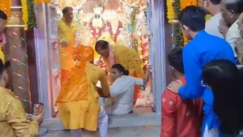 Drunk Rani Of Panna Royal Family Creates Ruckus At Temple During Janmashtami Celebrations:video goes viral-rag