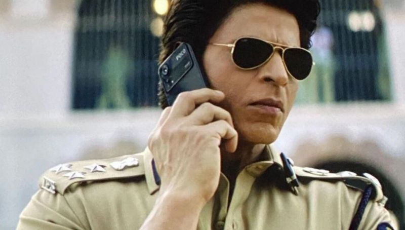 Shah Rukh Khan smartphone in jawan make question on social media in  brand loyalty vvk