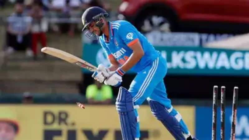 ICC World cup 2023:  Shubman Gill goes out, Team India lost early wicket, India vs Pakistan CRA