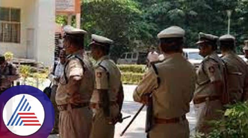 Tension Prevails After  Police Lathi charge at Chittanur village  in Narayanpet district lns