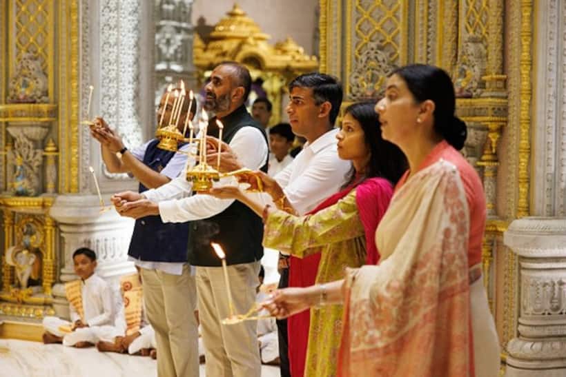 జీ20 సదస్సు నుంచి స్వల్ప విరామం.. అక్షరధామ్ ఆలయాన్ని సందర్శించిన రిషి సునక్, భార్య అక్షతామూర్తి 