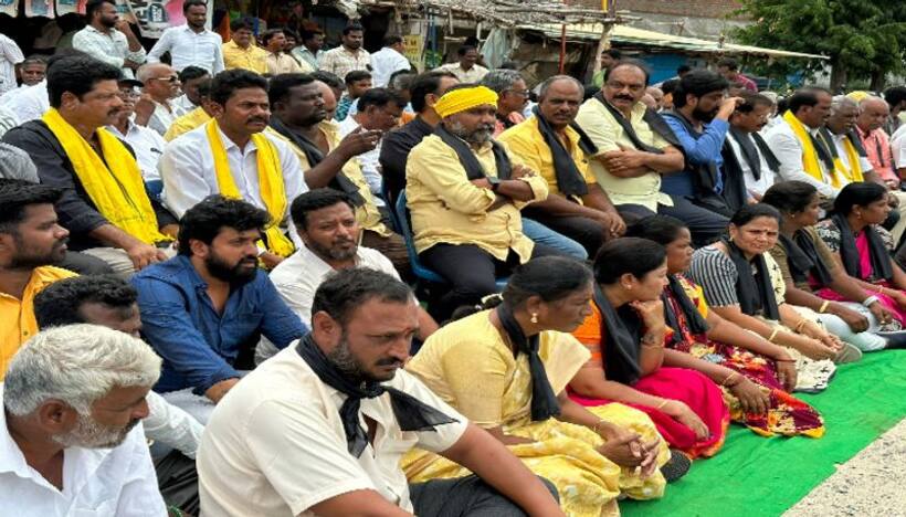 చంద్రబాబు అరెస్ట్‌పై టీడీపీ నిరసనలు.. పలుచోట్ల అరెస్ట్‌లు.. ఉద్రిక్త పరిస్థితులు..