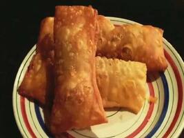  Recipes: మీ స్నాక్స్ రొటీన్ గా ఉన్నాయా.. అయితే డిఫరెంట్ గా కీమా లుక్మీ  సమోసా ట్రై చేద్దాం!
