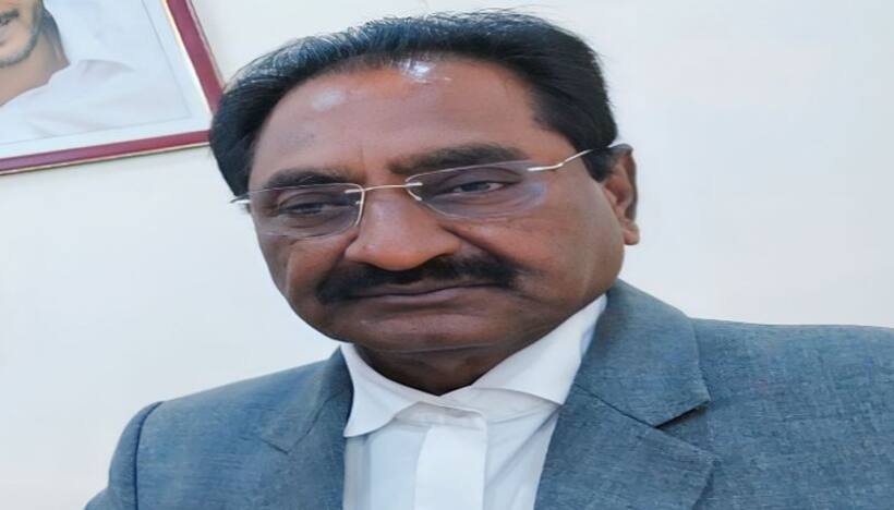 బుట్టలో వేసుకో.. పడకపోతే బురద చల్లు, ఇదే ఆ ఛానెల్స్ తీరు : పొన్నవోలు సుధాకర్ రెడ్డి ఆగ్రహం