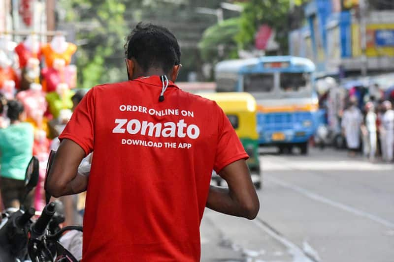 Zomato CEO Reacts To Rs 97 Lakh Tip Given To Delivery Partners On New Year Eve sgb