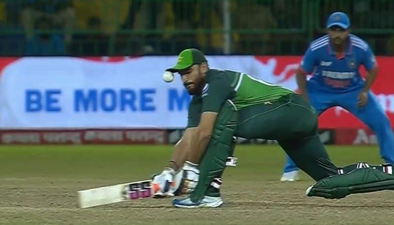 Asia Cup 2023: Agha Salman bleeds after the ball hit near his eyes in Ravindra Jadeja bowling, India vs Pakistan CRA