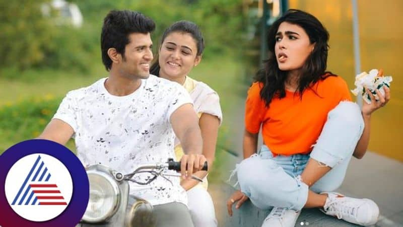 Arjun Reddy fame Shalini Pandey enjoys her Junk on street vcs