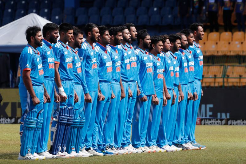 cricket Goosebumps! Over 1 lakh Indians unite for National Anthem at WC final in Ahmedabad (WATCH) osf