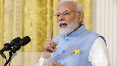 PM Narendra Modi Biography: नरेंद्र मोदी को मिला इतना अवार्ड आप गिन नहीं पाएंगे, जानें मोदी की प्रोफाइल