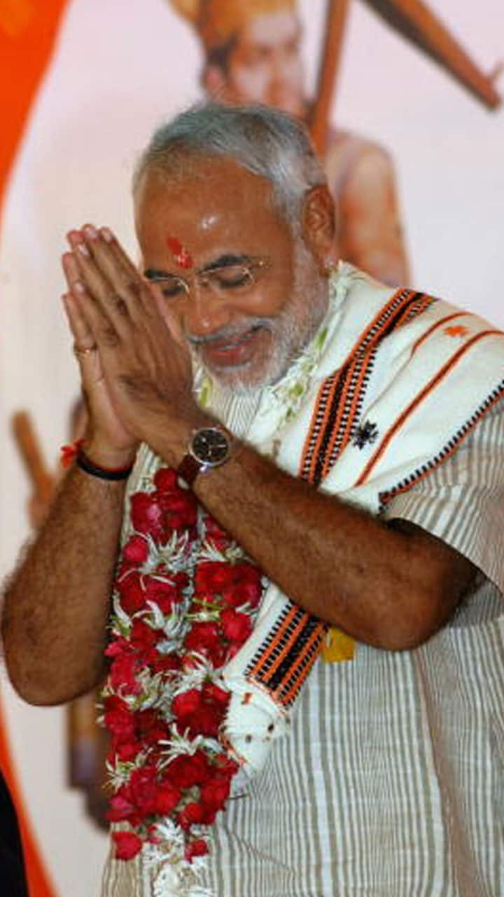 Narendra Modi Biography, Childhood, Family, Education, Political Life, Net Worth, Key Facts KRJ