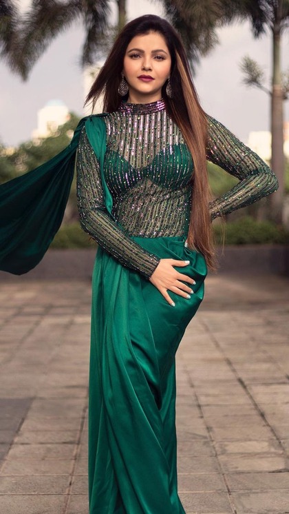 सहेली भागकर पूछेगी डिजाइनर, अगर पहनीं रुबीना दिलाइक जैसी 10 साड़ियां