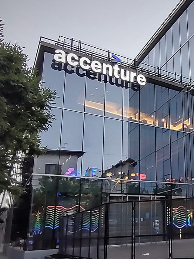 Bad news for Accenture employees in India and Sri Lanka IT Gaint withholds pay hike, promotion akb