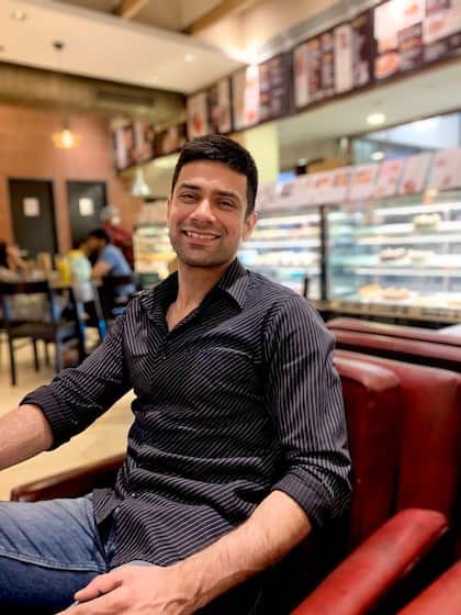 शुरुआत से ही पढ़ाई में तेज
