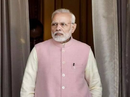 A young man jumped in front of the Prime Minister's convoy to join the army.. An incident in Varanasi..ISR