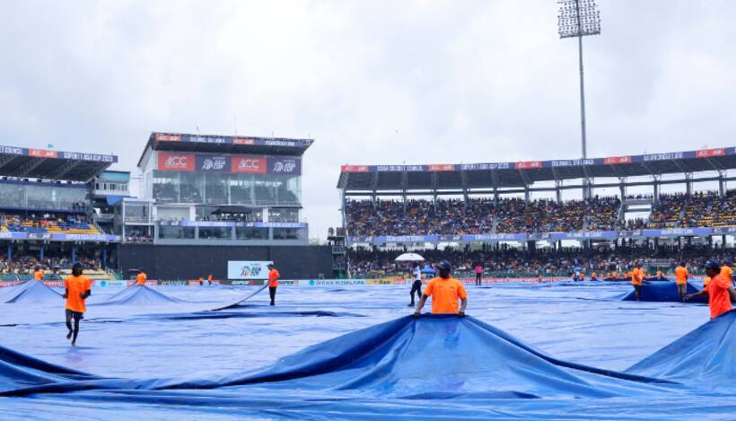 Asia Cup 2023: ఫైనల్ మ్యాచ్‌నీ వదలని వరుణుడు... వర్షంతో ఆలస్యంగా ప్రారంభం కానున్న...