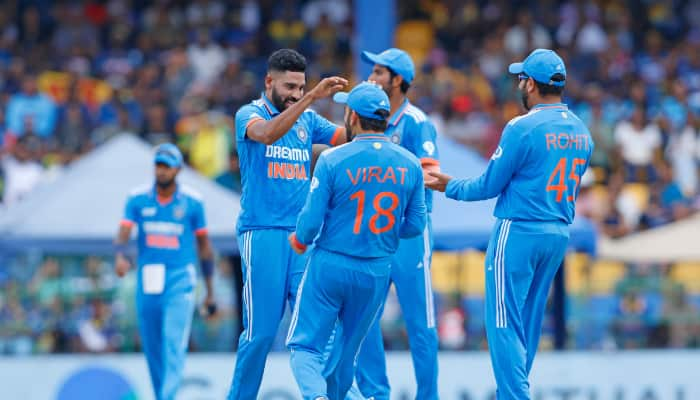 Asia Cup Final Mohammed Siraj wicket help team India to restrict Sri lanka by 50 runs ckm