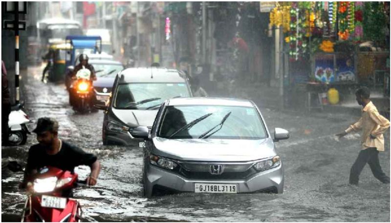 Gujarat floods: IMD issues Orange alert, predicts 'heavy to very heavy rain' from September 1 vkp