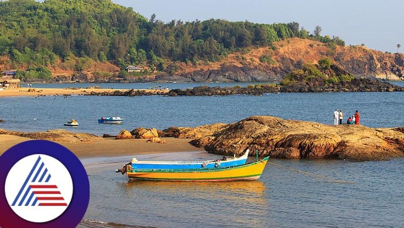 Gokarna Beach Lifeguard rescued five people who were drowning in the sea at udupi rav