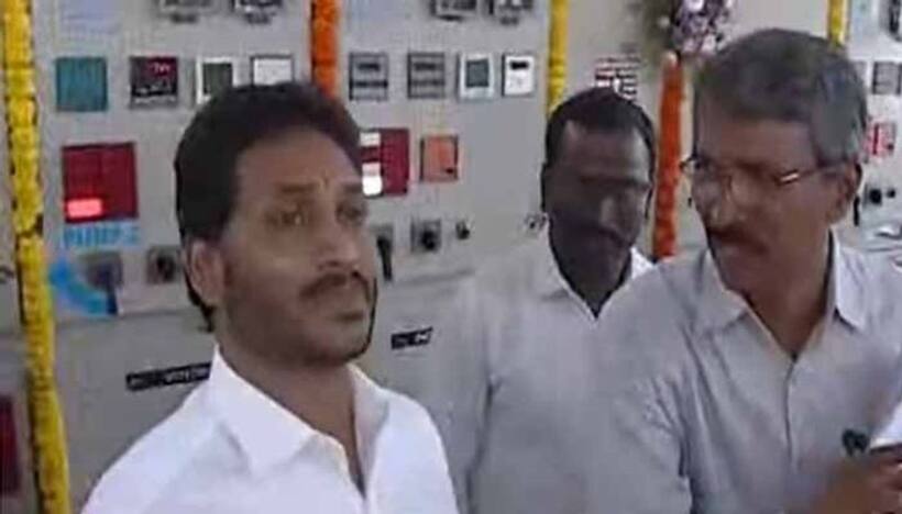 కర్నూల్ లక్కసాగరం పంప్ హౌస్ ప్రారంభం: 77 చెరువులకు నీరు విడుదల చేసిన జగన్