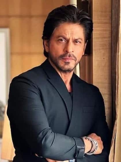 स्क्रीन पर कैजुअल नज़र आने वाले शाहरुख़ को घर में अनुशासित रहना पड़ता है