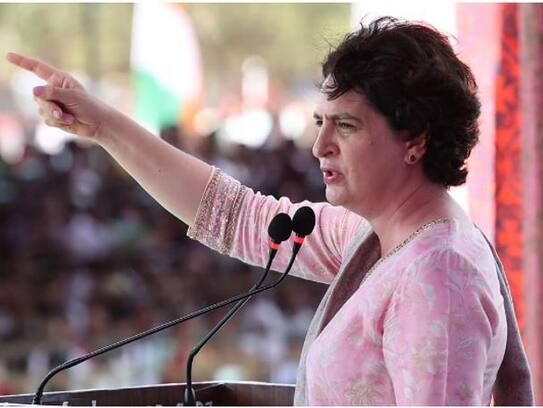 priyanka gandhi sensational comments on brs and bjp at congress public meeting in mulugu ksp