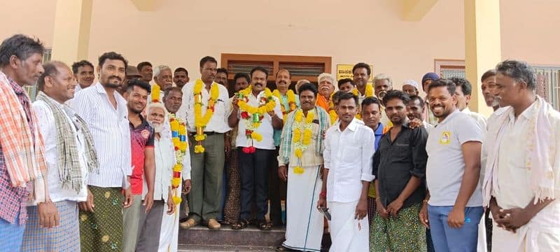 Tumkur Election: 13 candidates supported by Congress snr