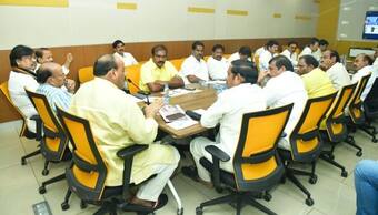 పార్టీపై పట్టుజారకుండా చంద్రబాబు వ్యూహాలు... ఇక ఫుల్ టైమ్ ప్రజల్లోనే నారా భువనేశ్వరి 