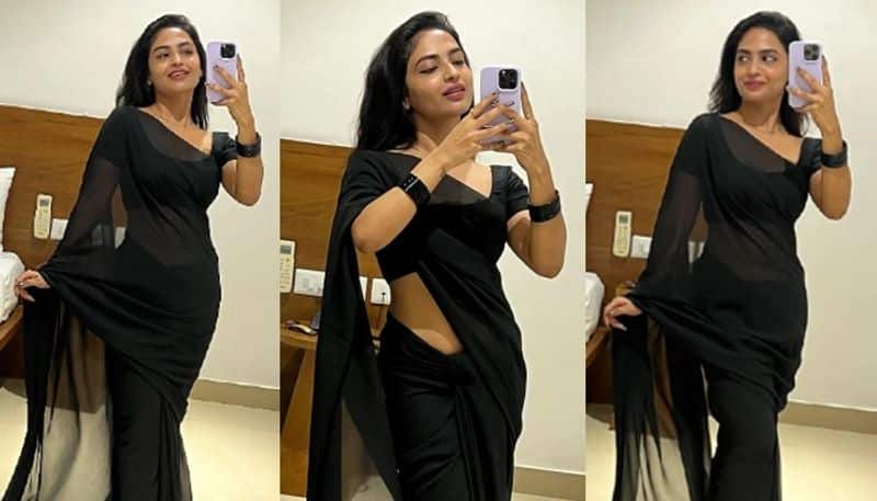 Bigg Boss Fame Alekhya Harika looks beautiful in Black Saree NSK