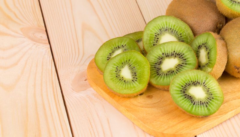 benefits of eating kiwi daily azn 