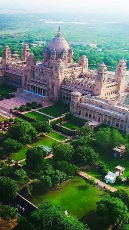 केवल शाही शादियां ही नहीं राजस्थान कई फिल्मों का भी बन चुका है गांव