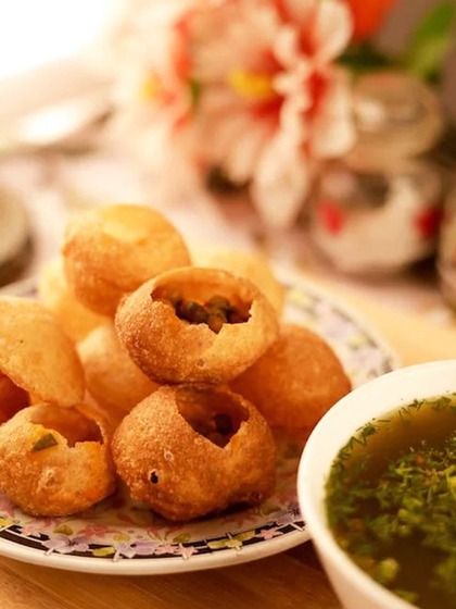 Pani Puri with Mango
