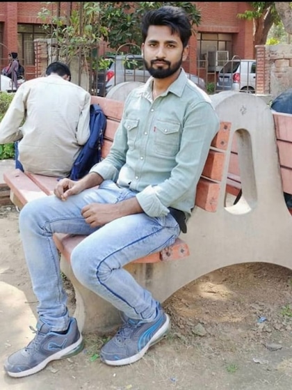पिता खींचते थे बैलगाड़ी , बेटा कमा रहा महीने के 10 लाख