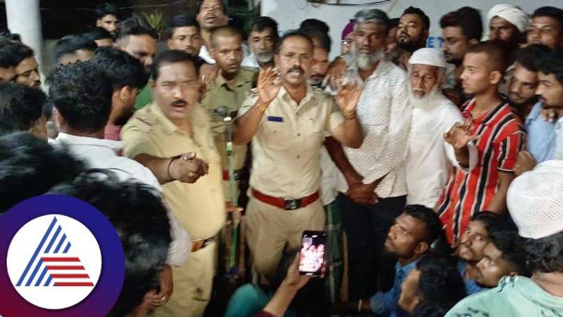 Ganehs chaturthi Conflict between two communities during ganeshotsava at shivamogga rav