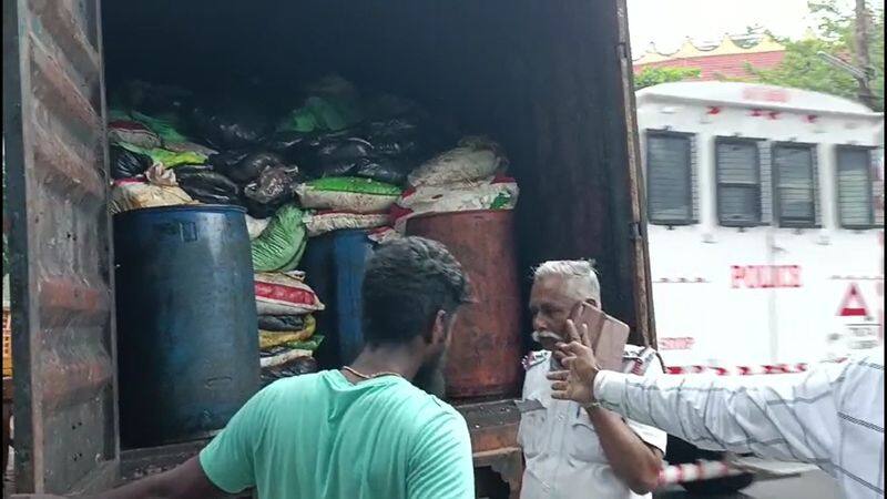 Police seized the waste brought from Kerala to Kanyakumari along with the truck vel