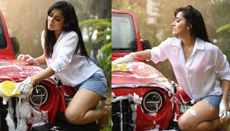 Anchor Rashmi Gautam Shared some stunning Photos NSK